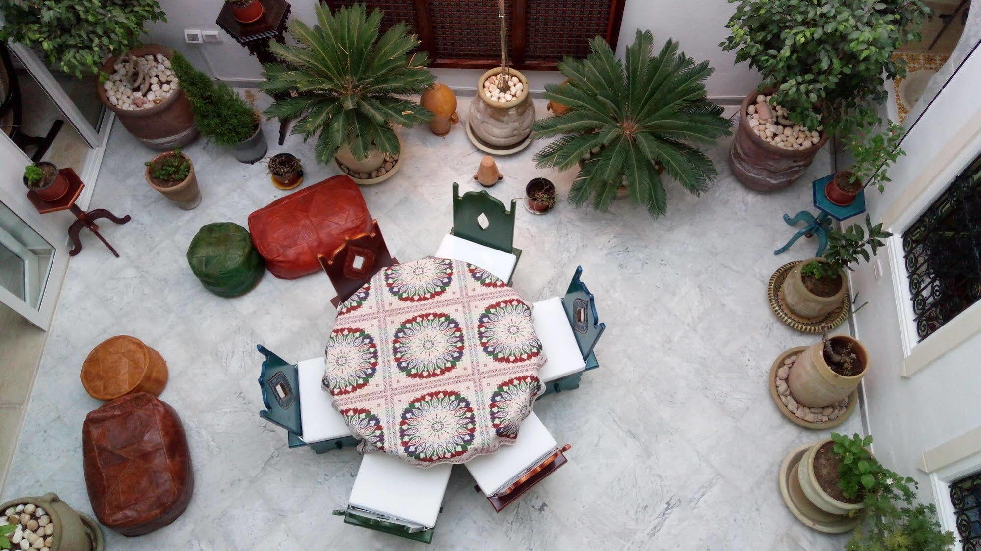 Готель El Patio Courtyard House Туніс Екстер'єр фото